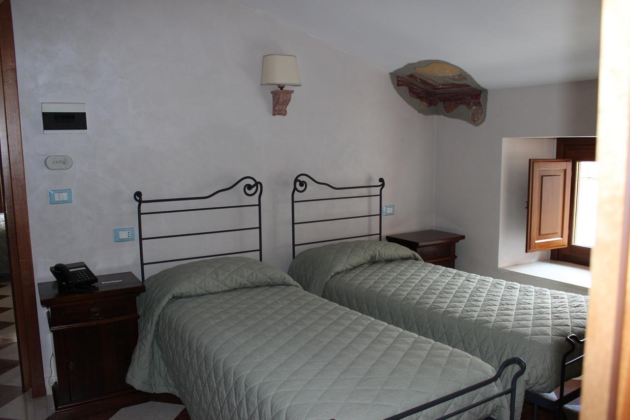 Villa Cosilinum Padula Kültér fotó